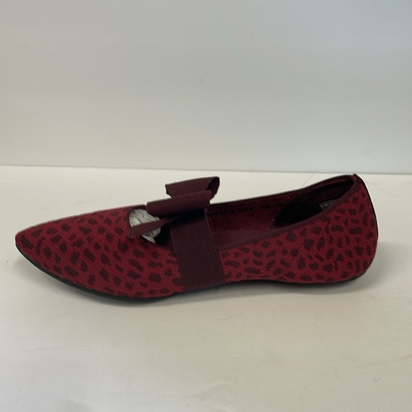 Skechers Memory Foam Burgandy Leopard Print Bow Flats - Picture 8 of 10